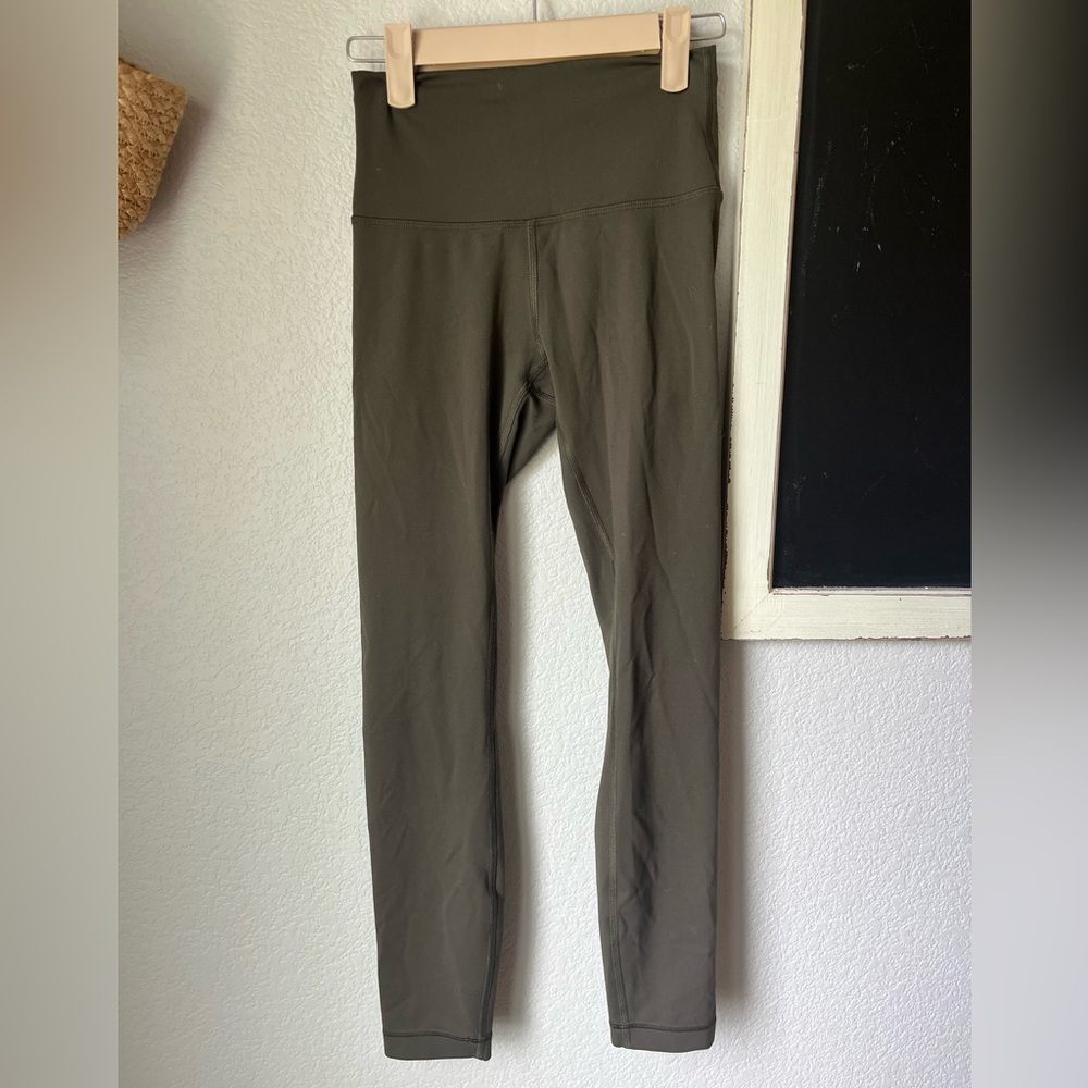 Lululemon Wunder Train High Rise Tight Legging 25”